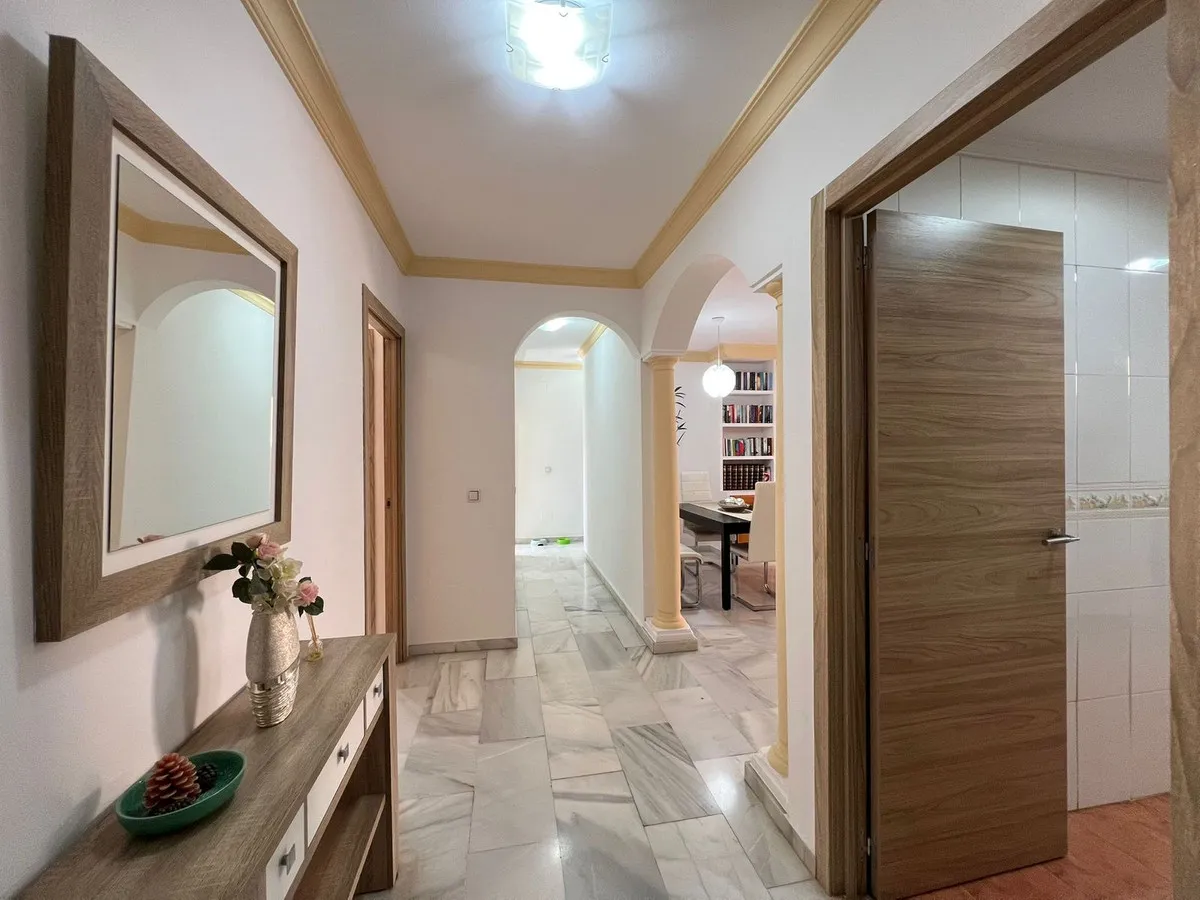 c0695b56-b346-40aa-a4d1-e25139bad0a3