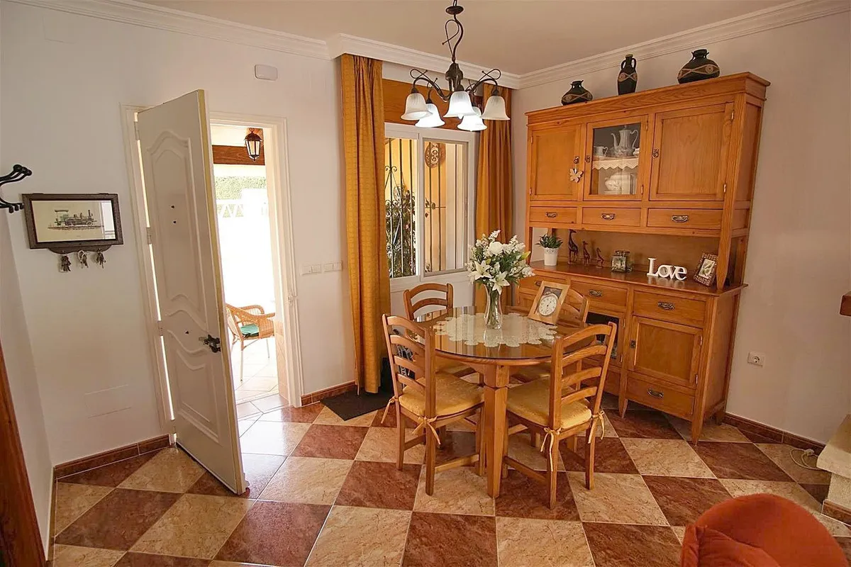 61a96f0b-2077-4d8b-b426-f4a9a01cb014