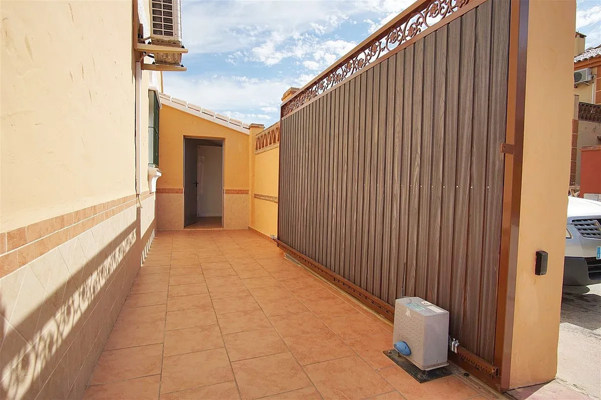 64b09668-c9f0-4145-9469-75fb7521fe4f