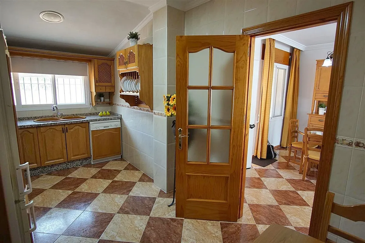 c778a687-cec9-494b-a7ed-da6adec22192