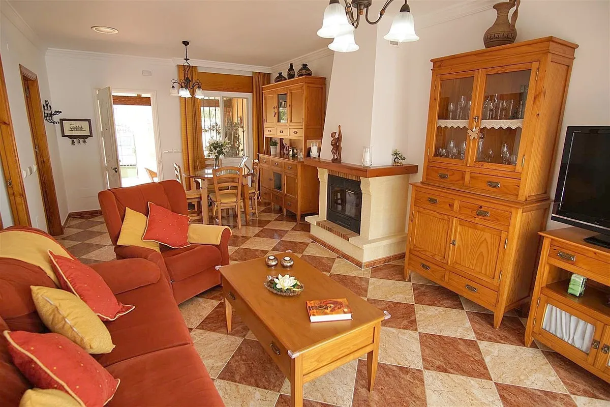 eef4fe78-b06f-4544-ae2c-2c1baeb4d908