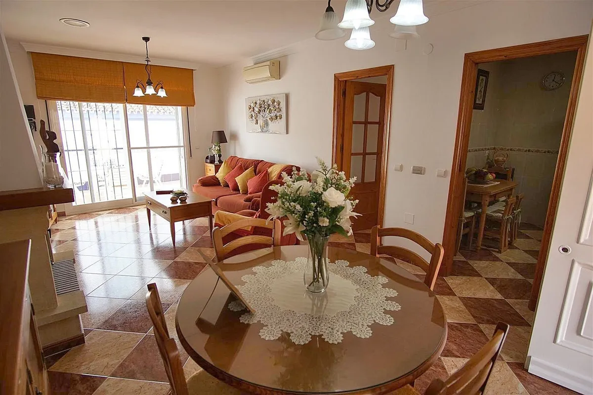 f8a6fe5d-5aa9-4261-abb0-ed1cc5cf7e36