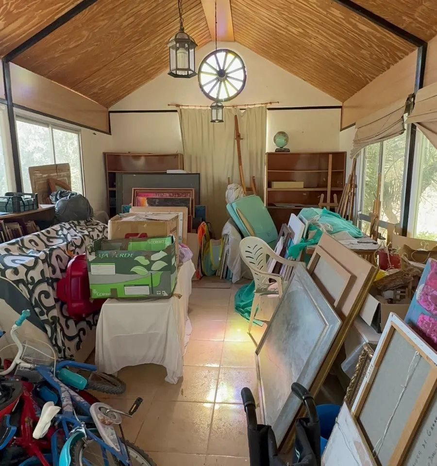 19c0d970-7518-4748-a979-e6f9d8334e82