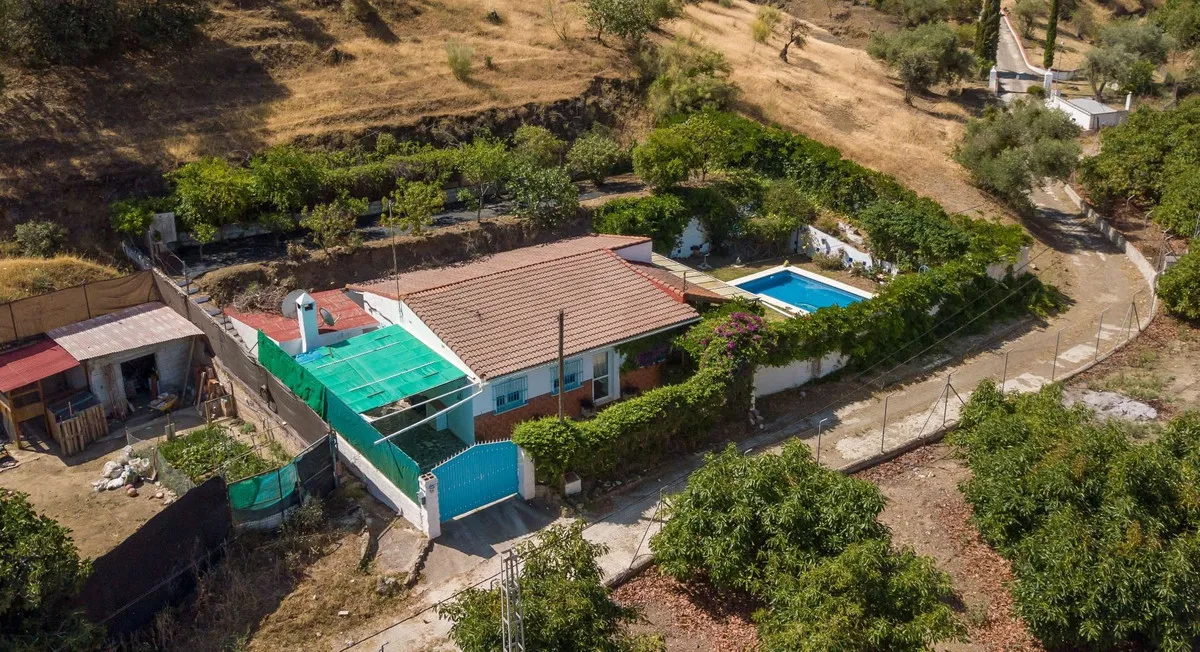 a8eaf42e-228a-4153-8233-4fc5f9d4825d