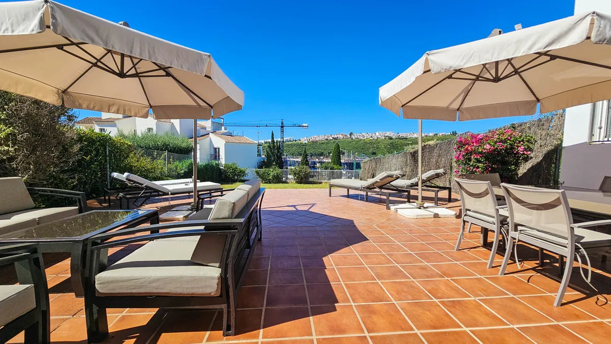 a3f33df5-d5de-484b-baeb-5fd000e5f55b