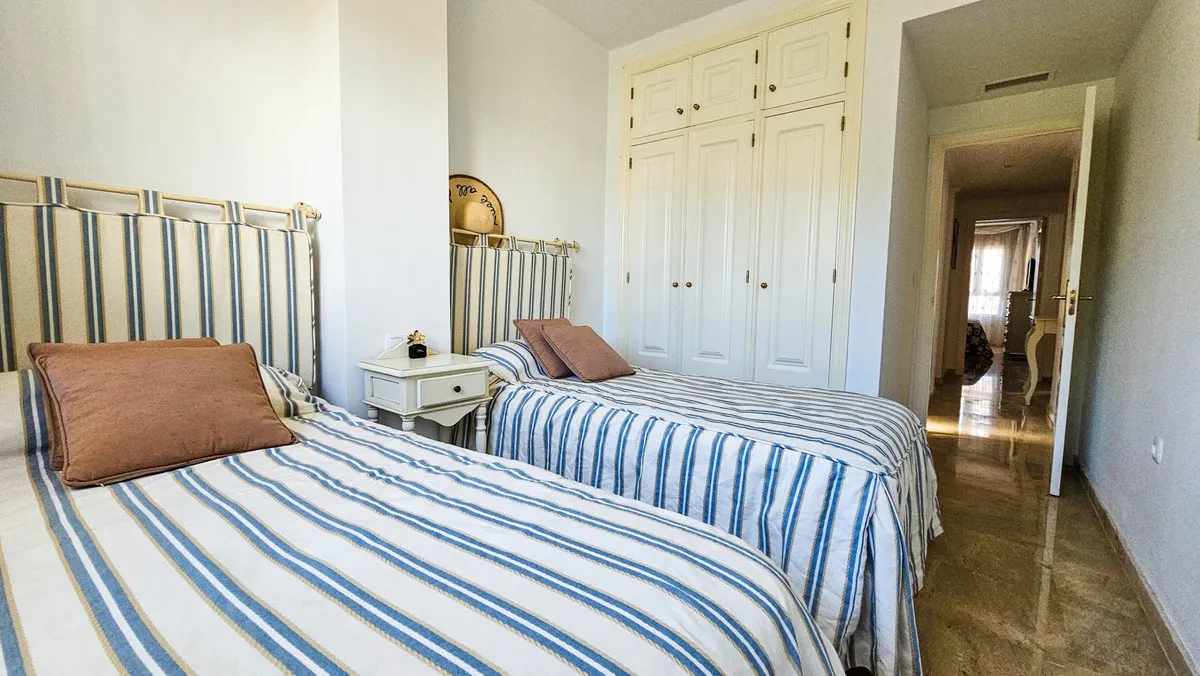 ae3549ff-8477-49c5-b94d-0ca36f24b6b2