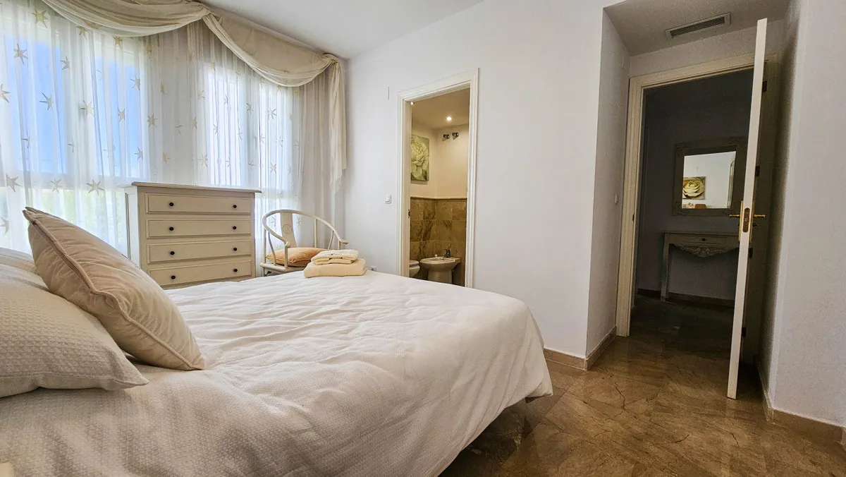 d52f0af5-0f01-4e5b-be5a-a8f963eff235