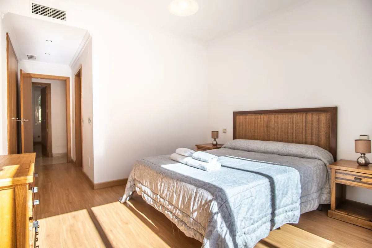 e5420b8b-255b-4124-bfd6-6038fcc9fe85