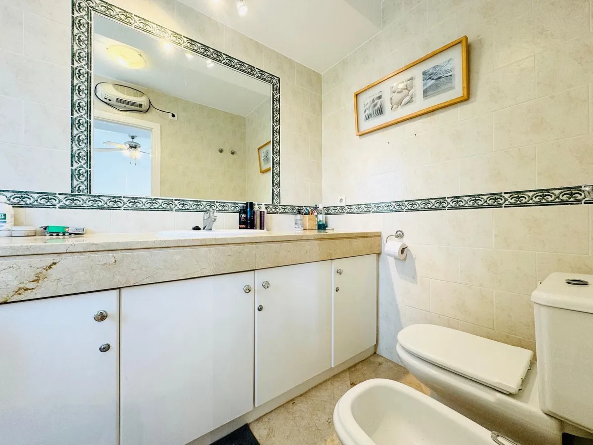 03b1f1a5-f5fa-4411-b619-2c1b8f3ade16