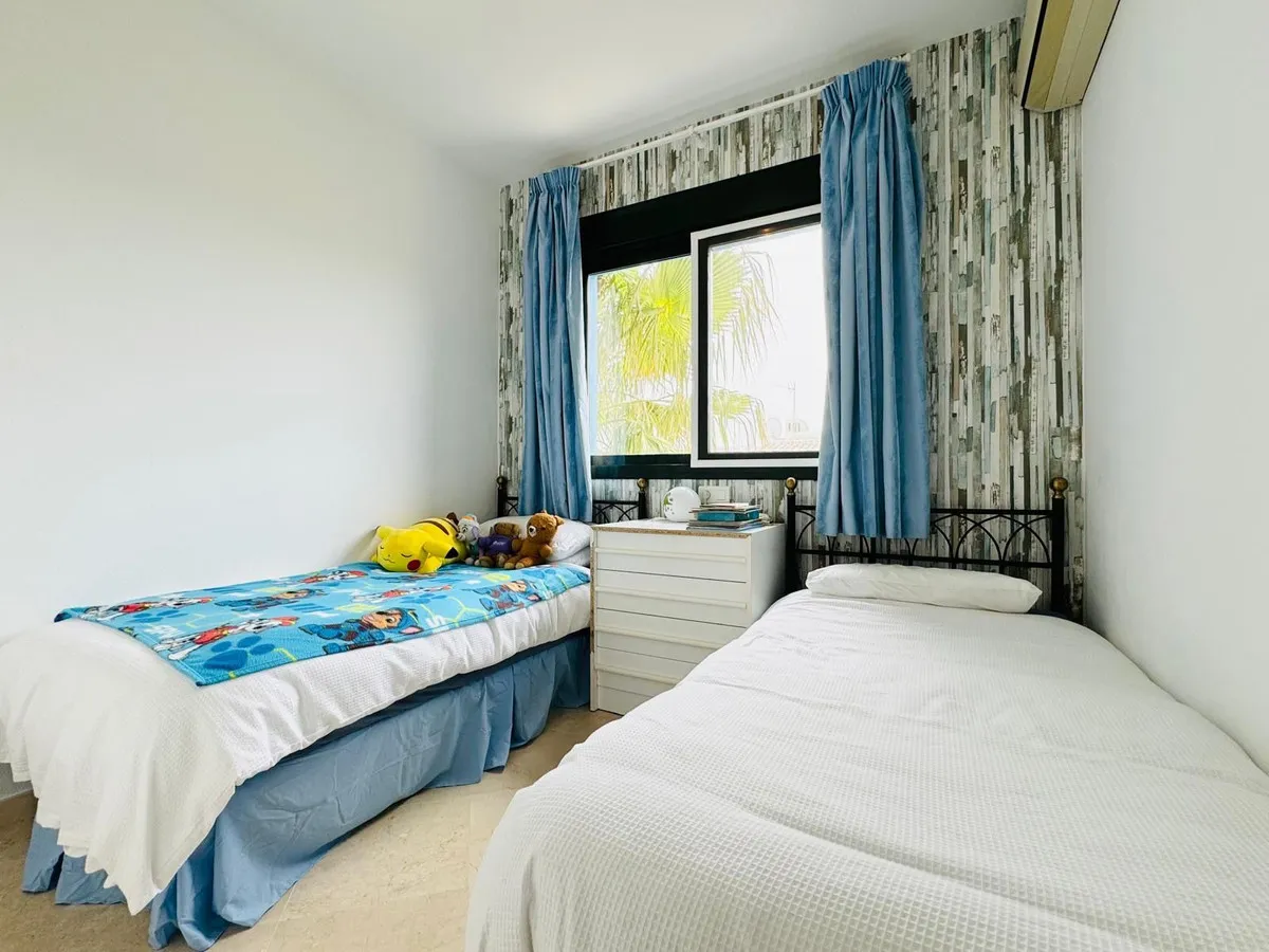 0ebf5439-6d6b-40a7-ba05-cdda9856644a