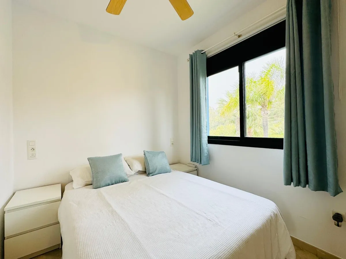 8cdf6793-df7f-46ad-8b16-099ad9551d17