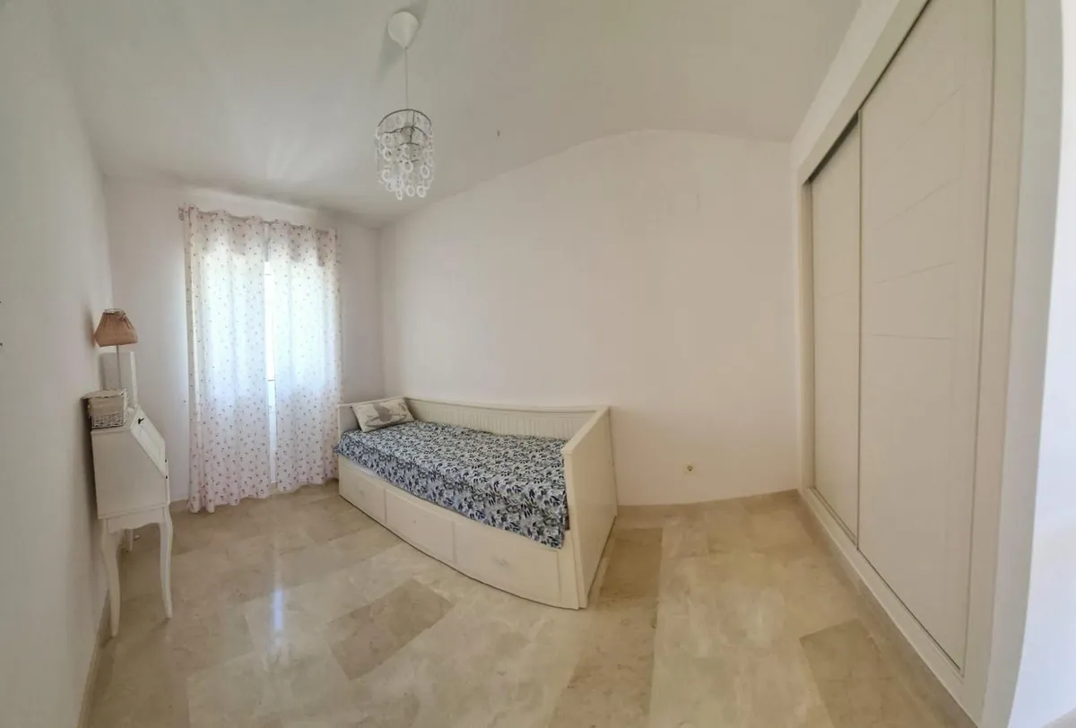 24139855-938f-44ec-a963-b40cf5ca30a3