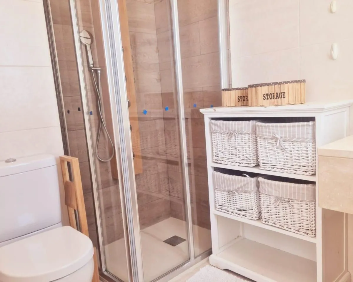 f2aba623-1009-48b0-9d0a-72a9f28f3dc1