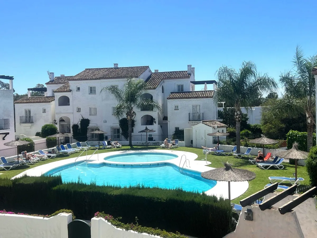 ddf7169d-5321-4c56-b5b6-cde72cf13060