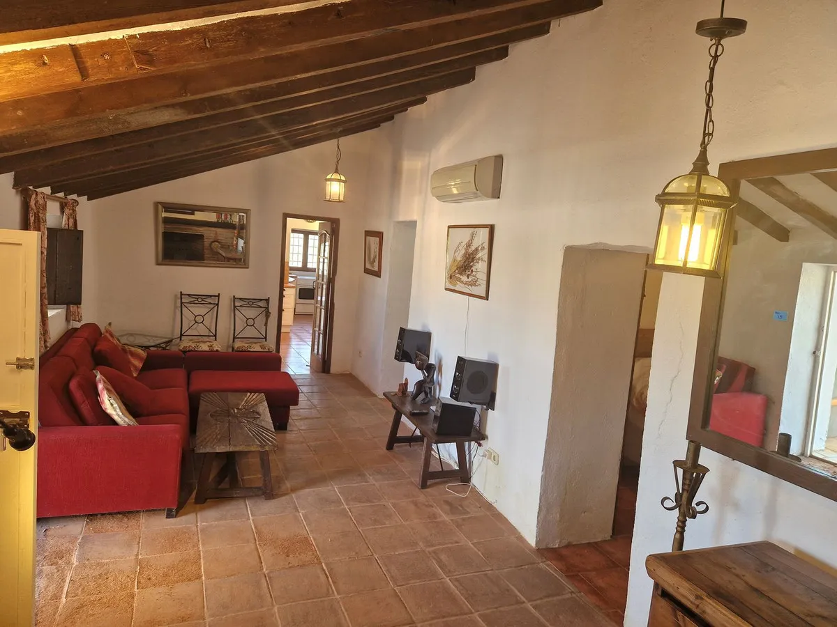 2651e317-73f8-4f3c-83a6-893b91fdfcdd