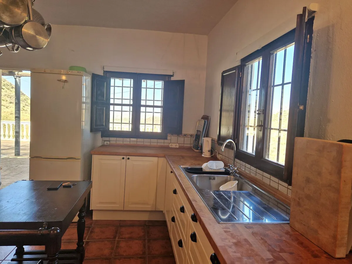 924eb53a-4745-45a0-83e6-33e2398f0443