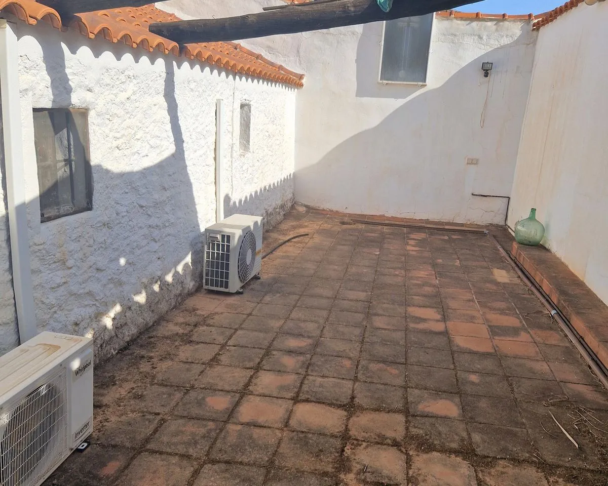 d3910df3-fd4b-469e-9e9e-3a515f55495f