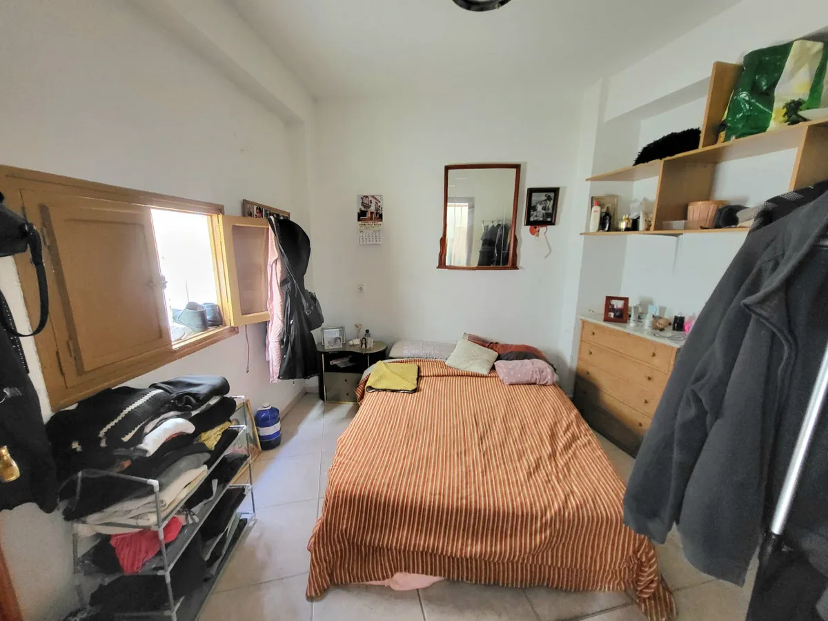 bb0f35a9-ff8f-48f9-a74e-b4fa2488d913