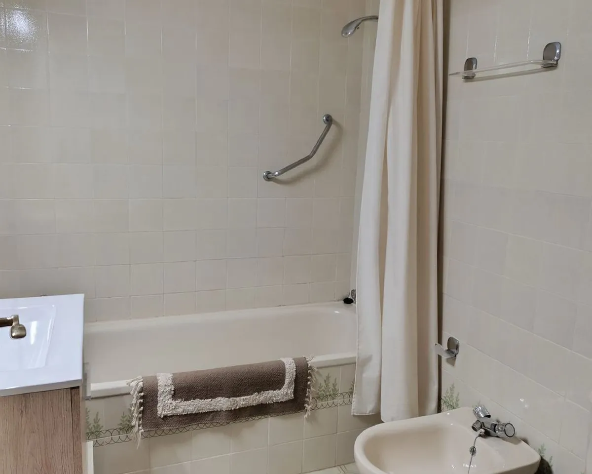 1df19a28-4dc7-49f5-b323-e13b2fd44ca5