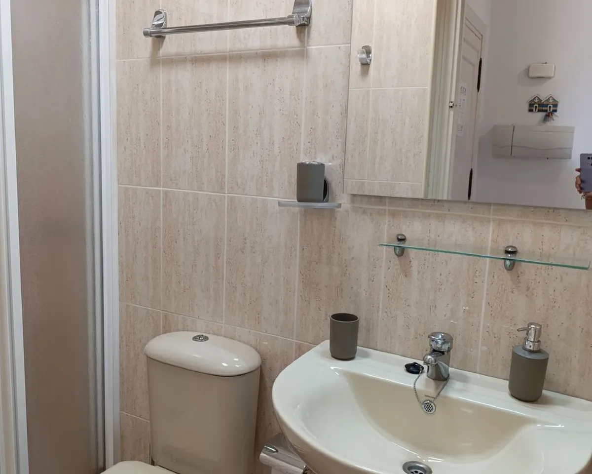 abed0c6b-ff69-412f-8d1a-12bc887df55a