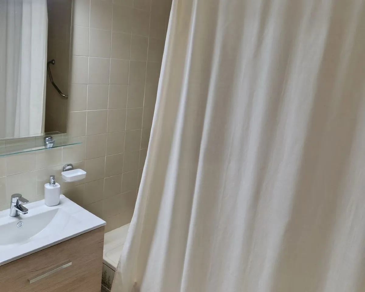 b6256b51-ccce-4f35-9bdd-374e8f090451