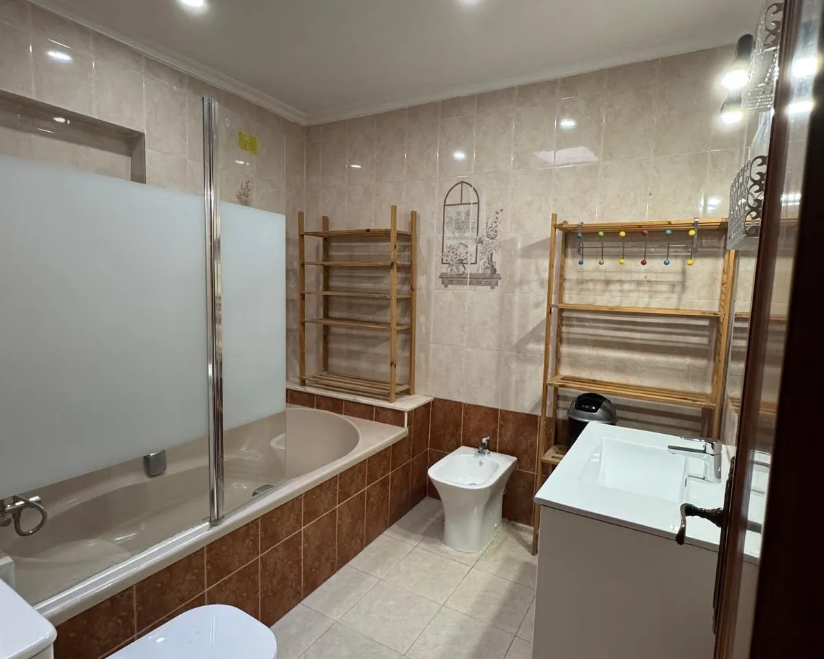 88e4a4cb-a2e6-40c4-8d6f-a2793e72e64b