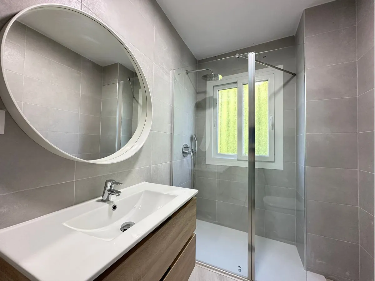 1df8d6b2-b962-4b76-807e-a4d3a2df4534