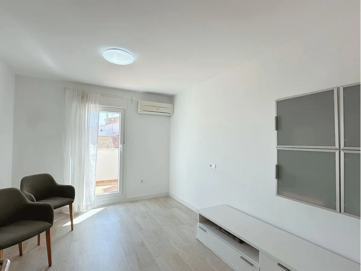 594c5939-a979-45a6-b8ab-c00b31b7743f