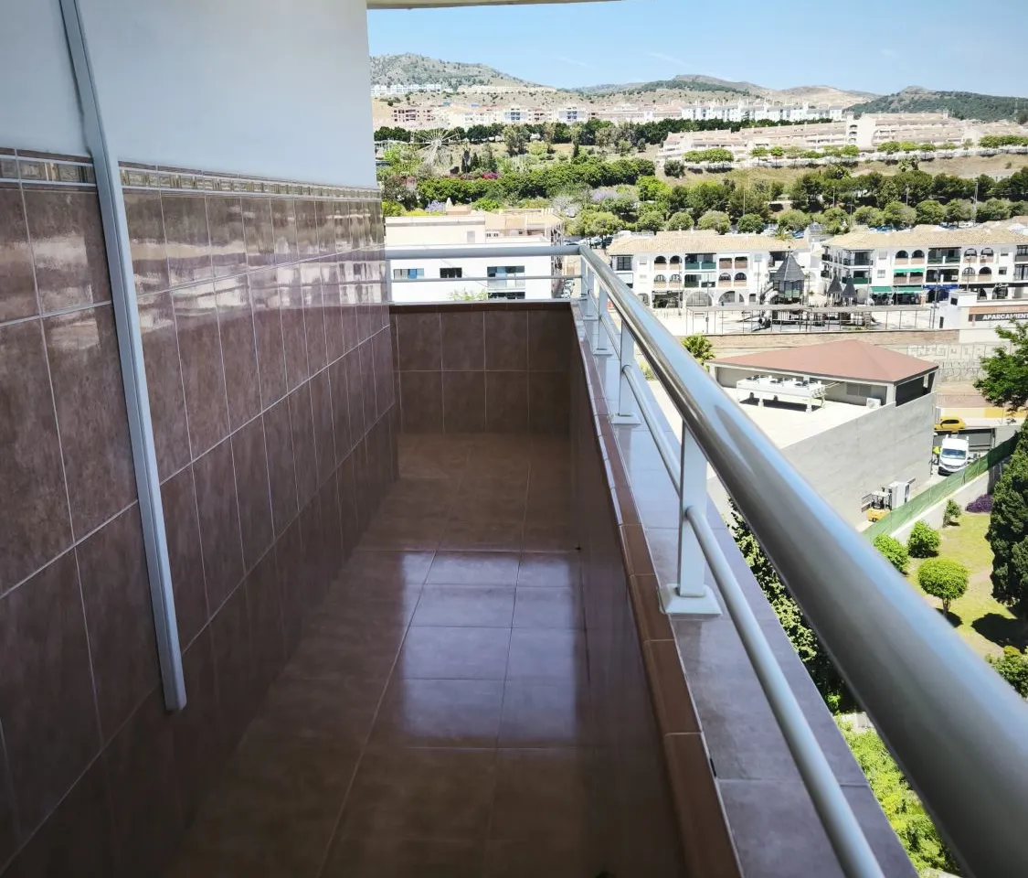 8b828e83-adfd-4d56-a699-643000a2e5b7