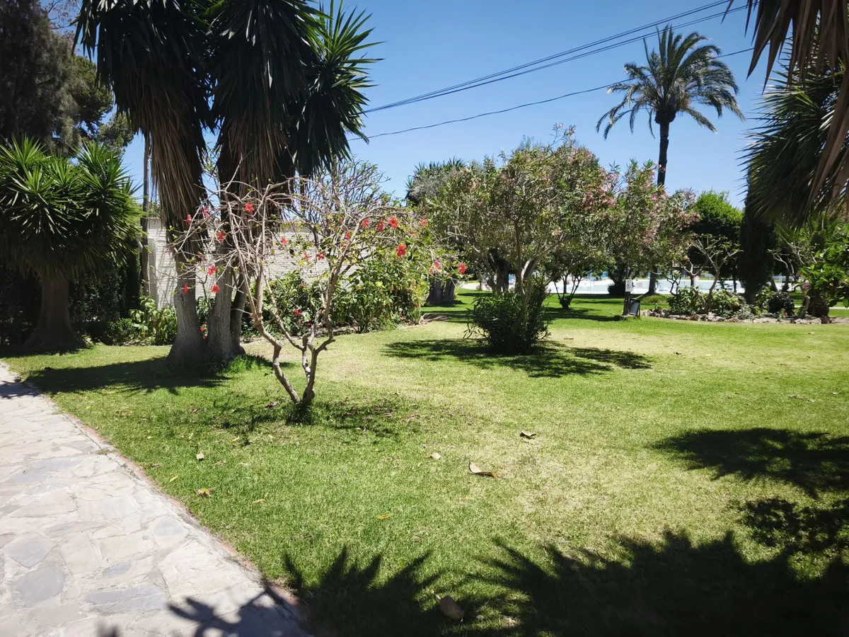 8cd8aea1-c28d-43ba-8412-2aeaae57da61