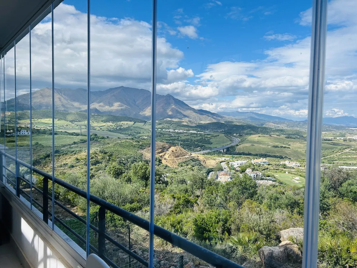 fb54a2a3-ea7e-4b1a-87a5-e52c92efb81a