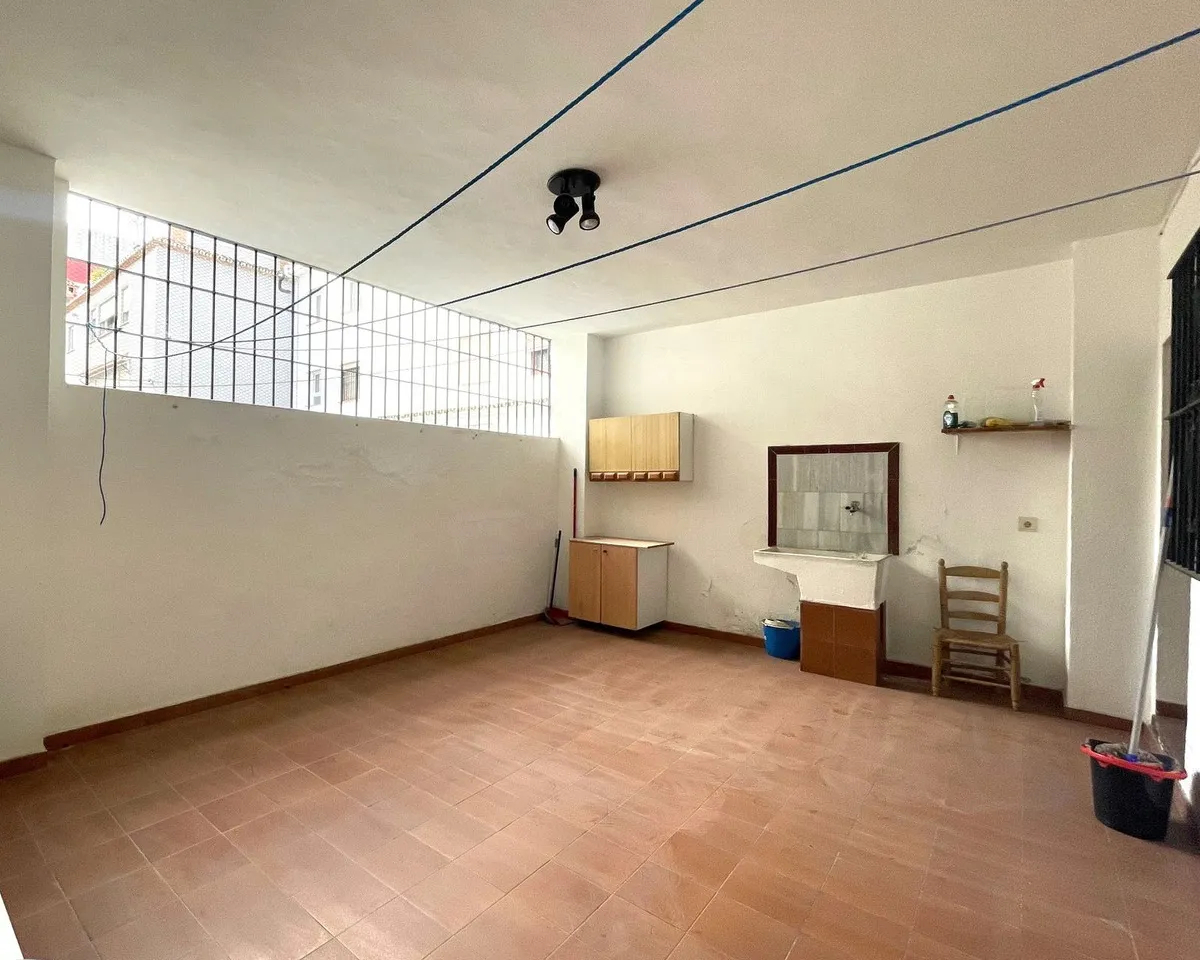 e803b10f-0536-4b67-920f-aaac5b080e9d