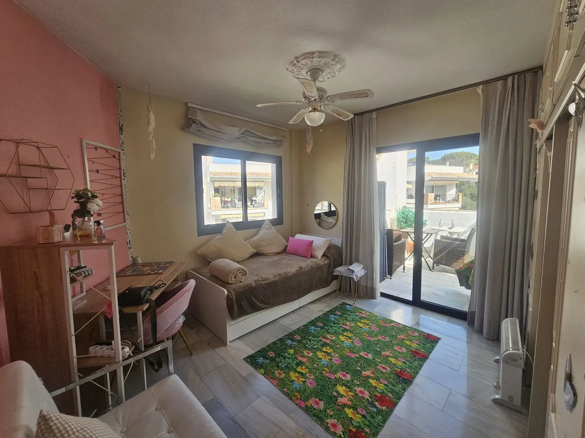 47bbbf51-f9bd-43da-ae1a-8f8f425cc1e2