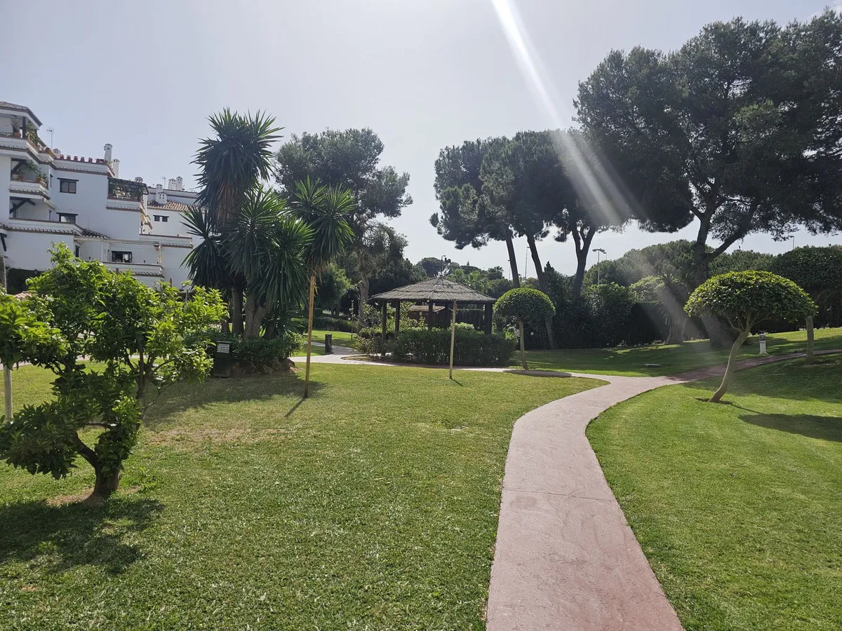 65463394-6de5-40d4-80b5-b0767156a6c3