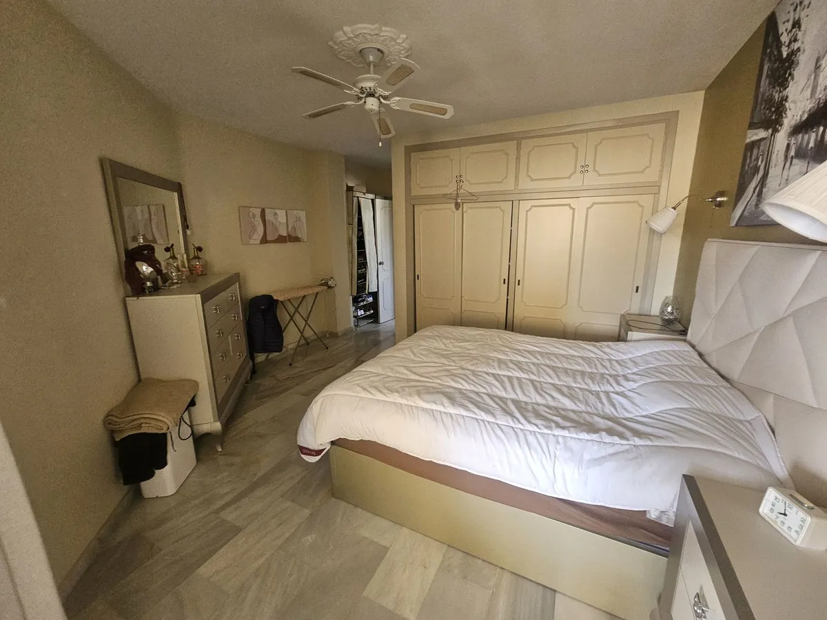 6b45f080-e998-48fb-8b9c-ad8b5b29f5c8