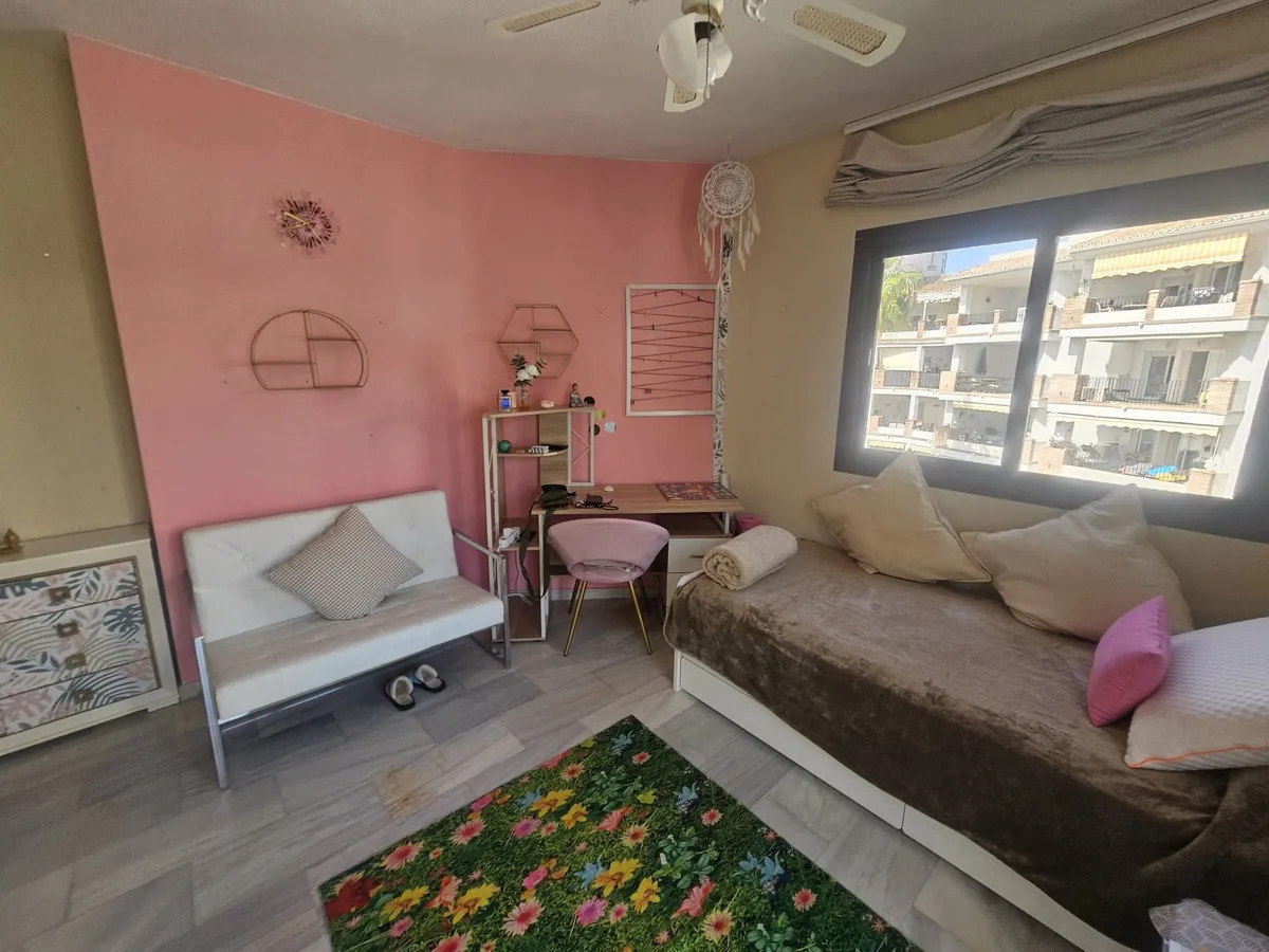 76c755d1-c0de-49c2-8345-a32e04ea340a