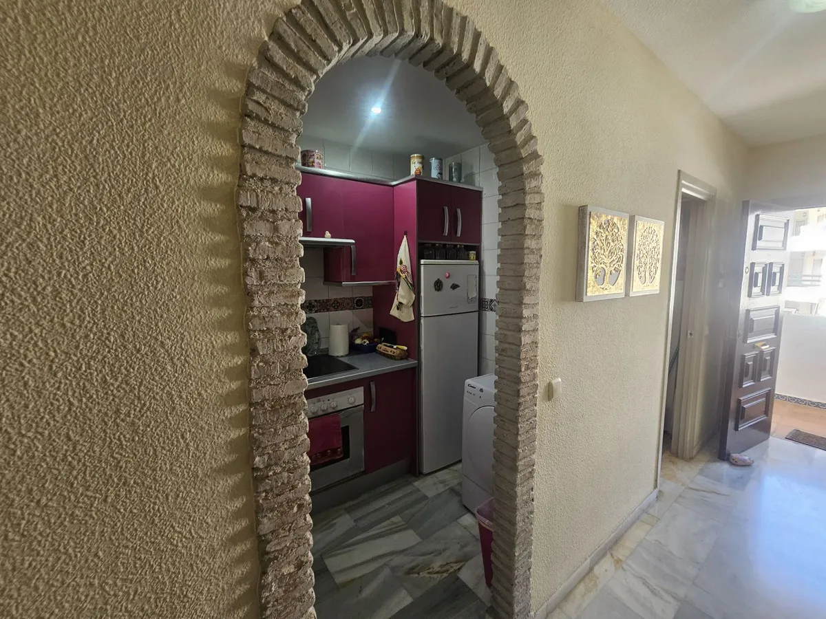 e26db5dd-d74f-4df1-a4af-4cef89f71024