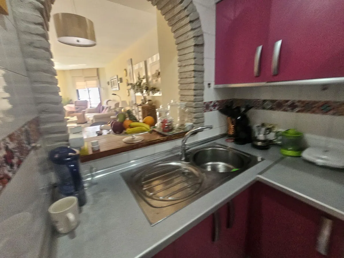 e4b84196-8196-474d-a22c-4d9c1d57f950