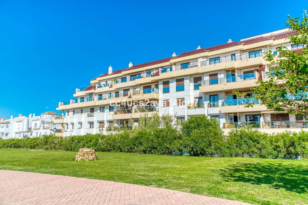 04fc0933-e1ae-47a7-9a02-f208d7e95d02