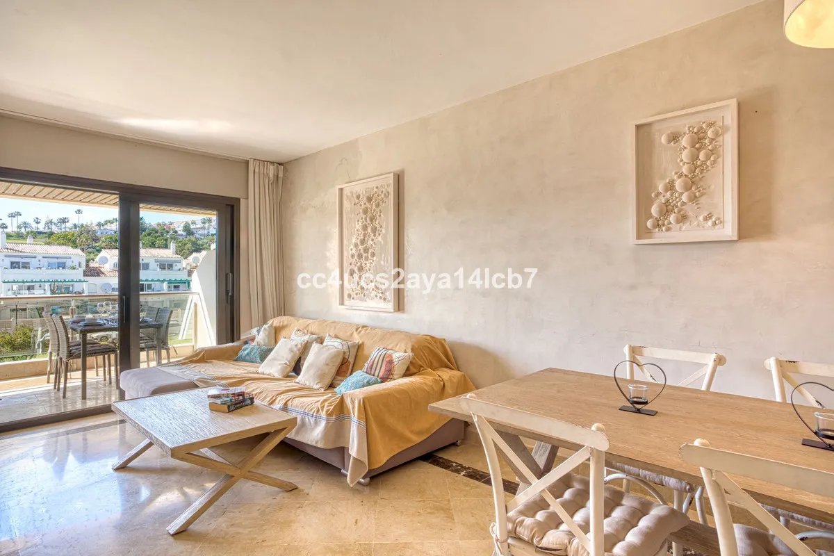 1a07e50a-30a1-4a43-ac61-b025c8912873