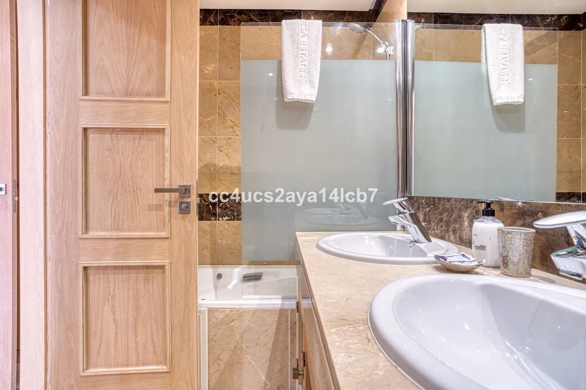 a03c9547-49eb-4d35-a661-08116a79957f