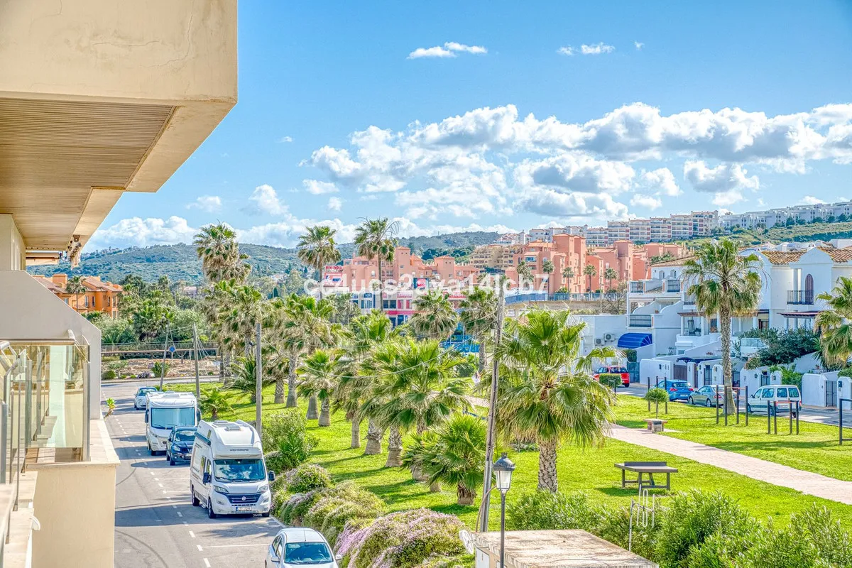 c7b911e3-fcd1-47a4-ab57-07bd3b7a95d7