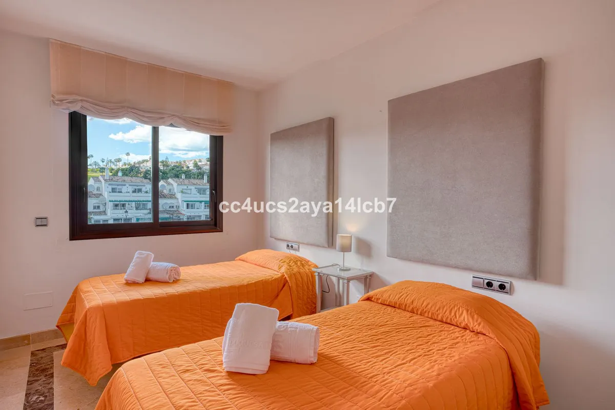 d8f76ce6-1bdf-4840-adde-fdb117342647