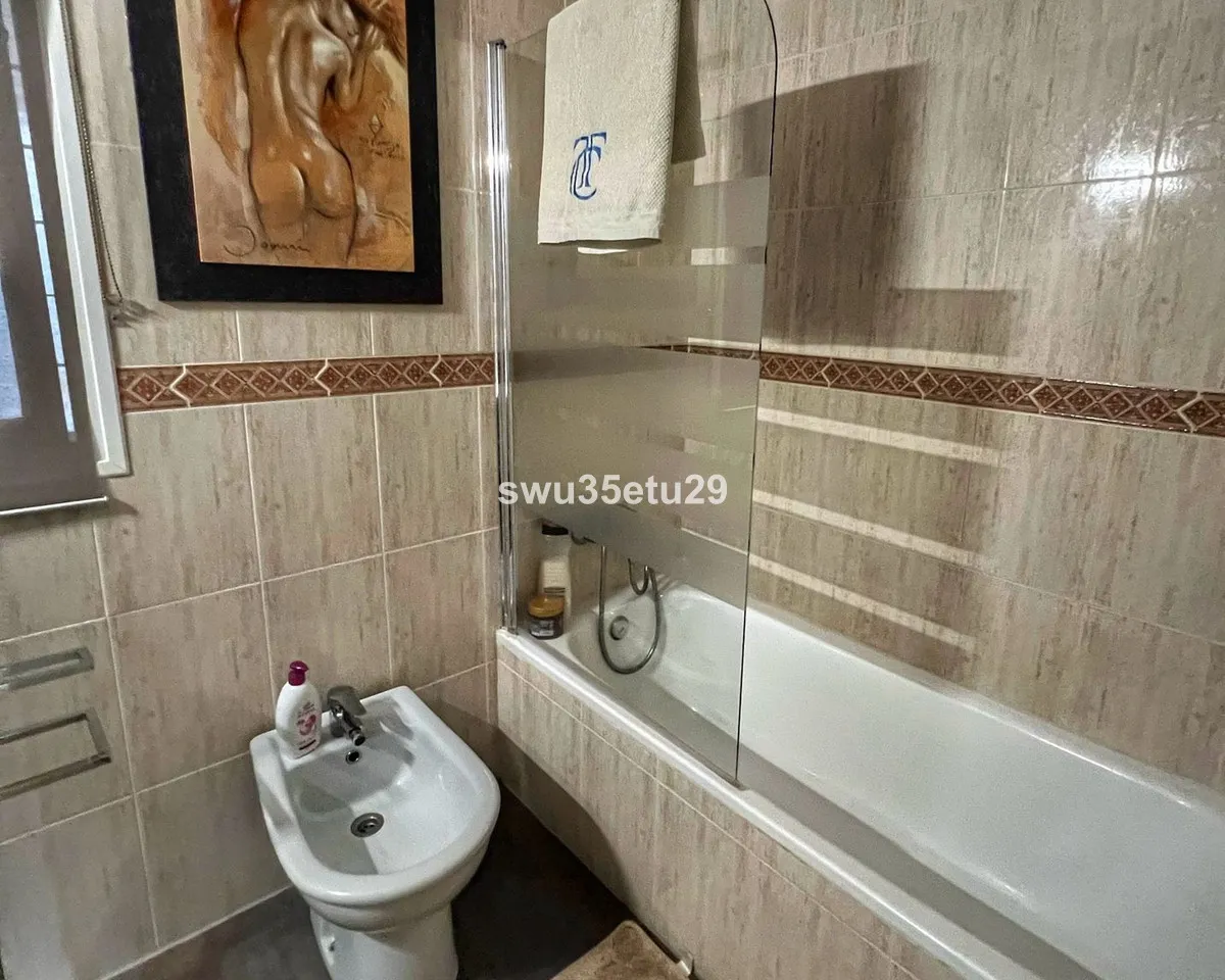 ab2d4ce0-e02e-495c-bf55-97a823eadd74