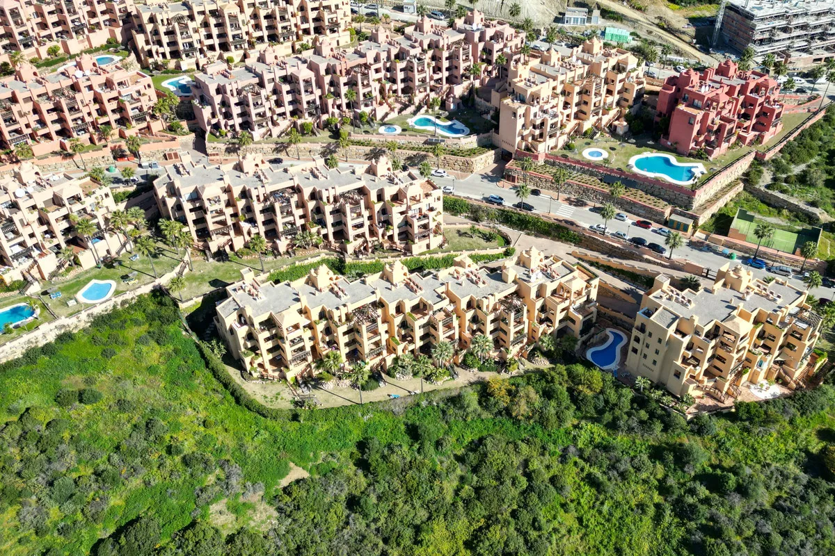 da0d85ee-6f4b-4354-99d6-c7a6ad77cb80