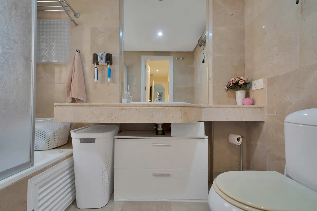 faa65b0f-176c-4ca1-bcf4-b86cb0c40652