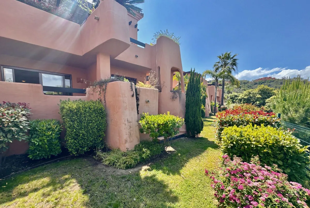 c09abefb-3cfb-4976-aa4a-86c78b2033ea