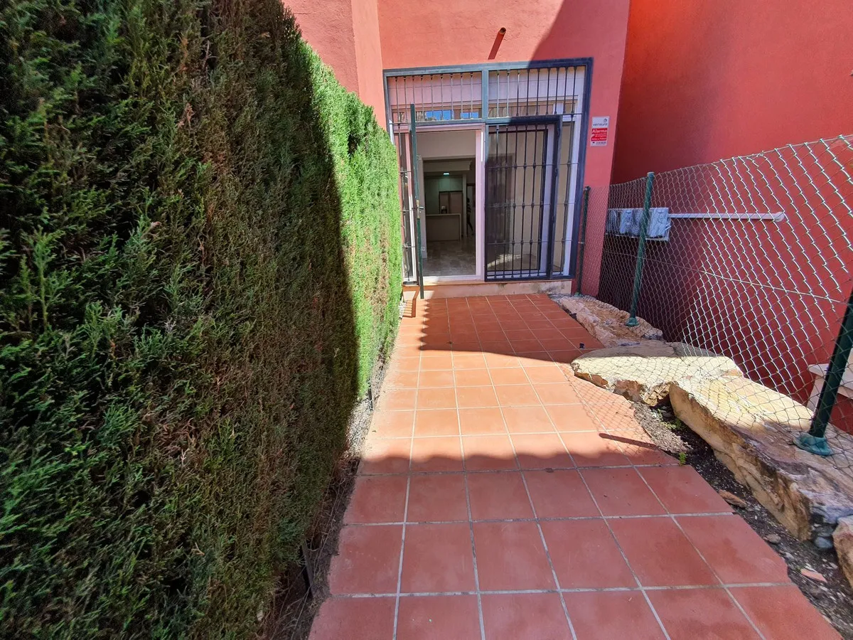 e869346d-a7c1-4088-8d5b-70ff5a309b96