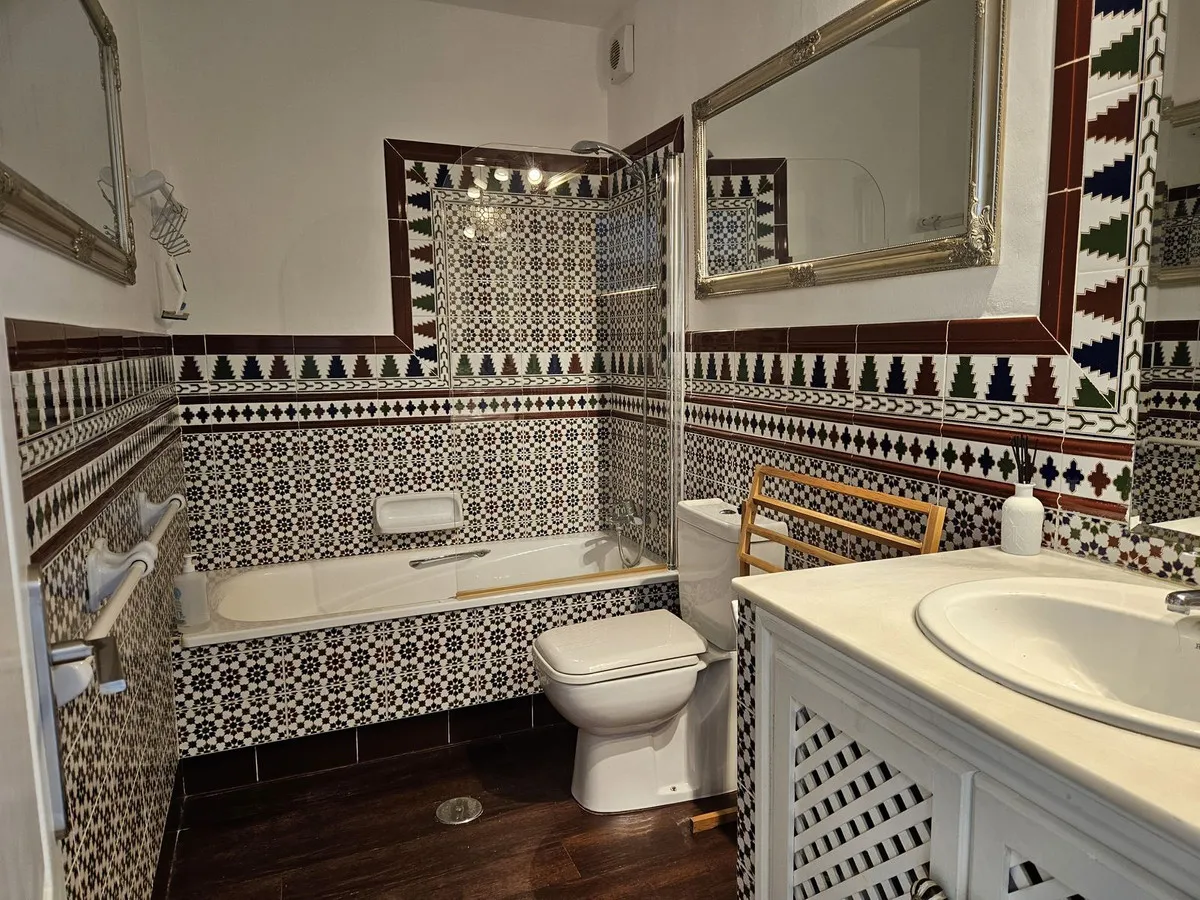 9aae7bb2-4b56-4bdd-94af-8c37d03cd081