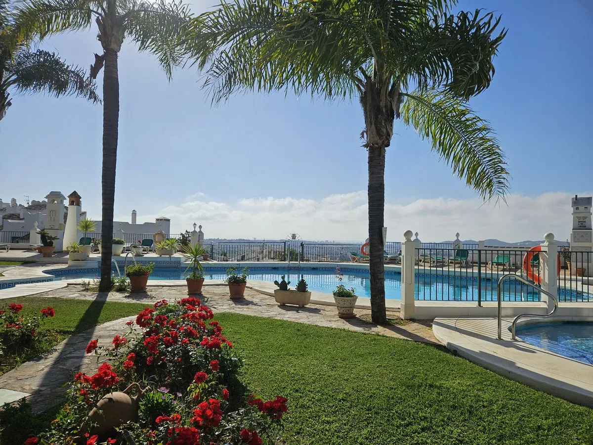 e7e20dcd-e98b-4d95-8ccd-f403f4483bb8